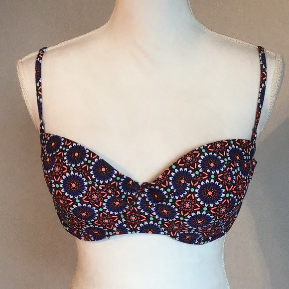 Old Navy Other - OLD NAVY BIKINI TOP